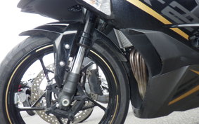 KAWASAKI ZX-25R 2000 ZX250E