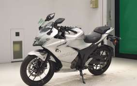 SUZUKI ジクサー250 SF