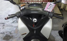 YAMAHA TRICITY 125 1990 SE82J