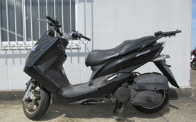 YAMAHA MAJESTYS SG28J