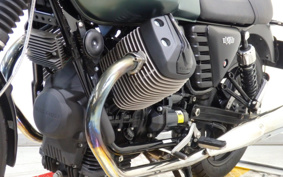 MOTO GUZZI MOTO GUZZI V7 STONE 2015 ZGULW