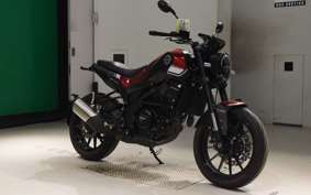 BENELLI レオンチーノ250