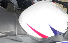 HONDA CBR125R JC50