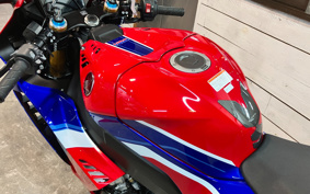 HONDA CBR1000RR-R FB SP 2023 SC82