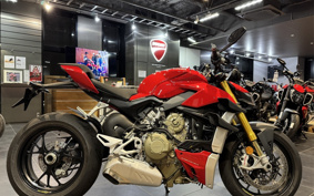 DUCATI  DUCATI  STREET  FIGHTER V4S 2022