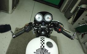 TRIUMPH THRUXTON 900 2015