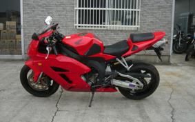 HONDA CBR1000RR 2005 SC57