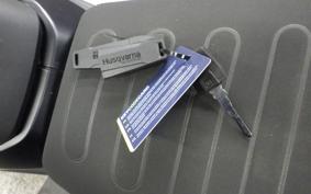 HUSQVARNA スバルトピレン801 2025