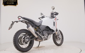 DUCATI DESSERT X 2022