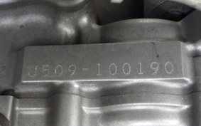 SUZUKI GSR250 2019