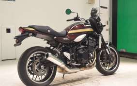 KAWASAKI Z900RS 2025 ZR900K
