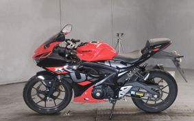 SUZUKI GSX-R125 DL33B
