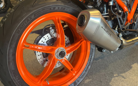 KTM 1290 SUPER DUKE R EVO V3940
