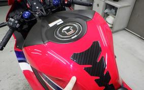 HONDA CBR600RR 2021