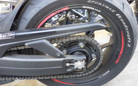 HONDA CBR650R E-Clutch 2025 RH17