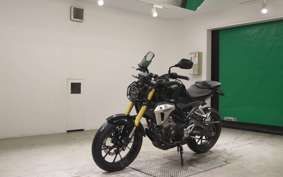 HONDA CB150R