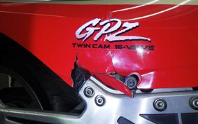 KAWASAKI GPZ900R NINJA 2000 ZX900A