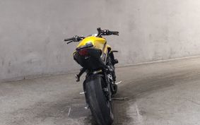 TRIUMPH STREET TRIPLE RS HDA614