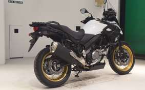 SUZUKI Vｽﾄﾛｰﾑ650XTA 2023 C733M