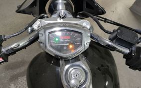 YAMAHA XVS1300CA STRIKER 2012 VP33