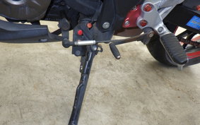 SUZUKI ｼﾞｸｻｰ250 ED22B