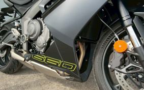 TRIUMPH DAYTONA 660 2024 LGL23U