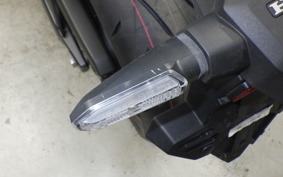 HONDA CBR650R E-Clutch 2025 RH17