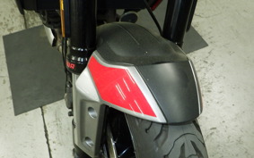 TRIUMPH TRIDENT 660 2021