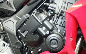 HONDA CBR650R E-Clutch 2025 RH17