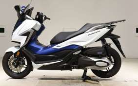 HONDA FORZA 250 MF15