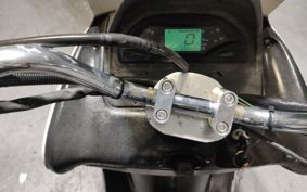 YAMAHA MAJESTY 125 SE27