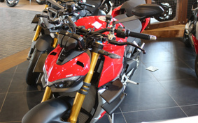 DUCATI  DUCATI  STREET  FIGHTER V4S 2022