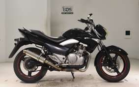 SUZUKI GSR250