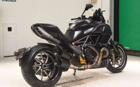 DUCATI DIAVEL DARK 2015