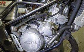 YAMAHA SDR200 2002 2TV