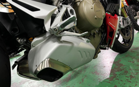 DUCATI  DUCATI  STREET  FIGHTER V4S 2022 1F00