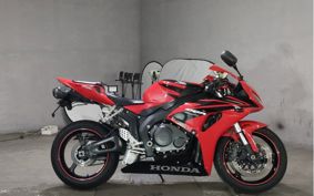 HONDA CBR1000RR SC57