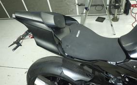 YAMAHA YZF-R1 2015