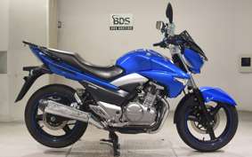 SUZUKI GSR250 2014