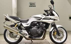 HONDA CB400 SUPER BOLDOR VTEC 2012 NC42