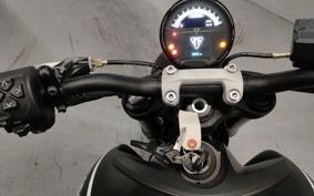 TRIUMPH  TRIUMPH  TRIDENT 660 LGL10U