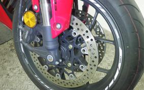 HONDA CBR650R E-Clutch 2025 RH17