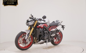 TRIUMPH STREET TRIPLE RX 2026