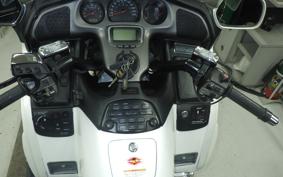 HONDA GL 1800 GOLD WING 2001 SC47