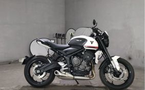 TRIUMPH TRIDENT 660 LGL10U