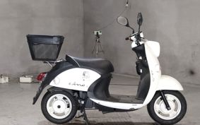 YAMAHA E-VINO SY11J