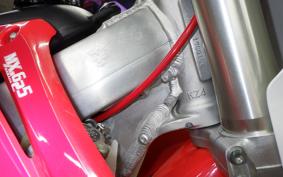 HONDA CR125R JE01
