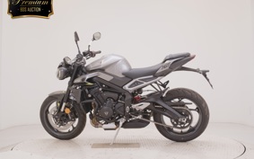 TRIUMPH STREET TRIPLE R 2026