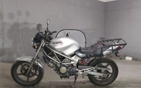 HONDA VTR 250 MC33