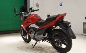 SUZUKI GSR250 2020